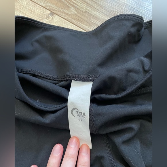 Black Ziya leggings - size 6-8 - Picture 4 of 4